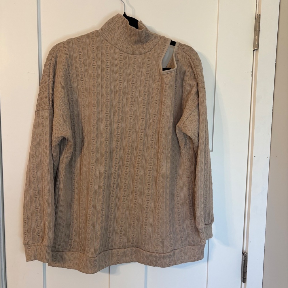 Grace & Emma Tan Cable Knit Mock Neck Sweater Womens M Cold Shoulder Cutout Cozy